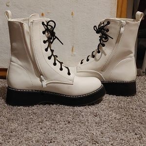 Koi Military Boot